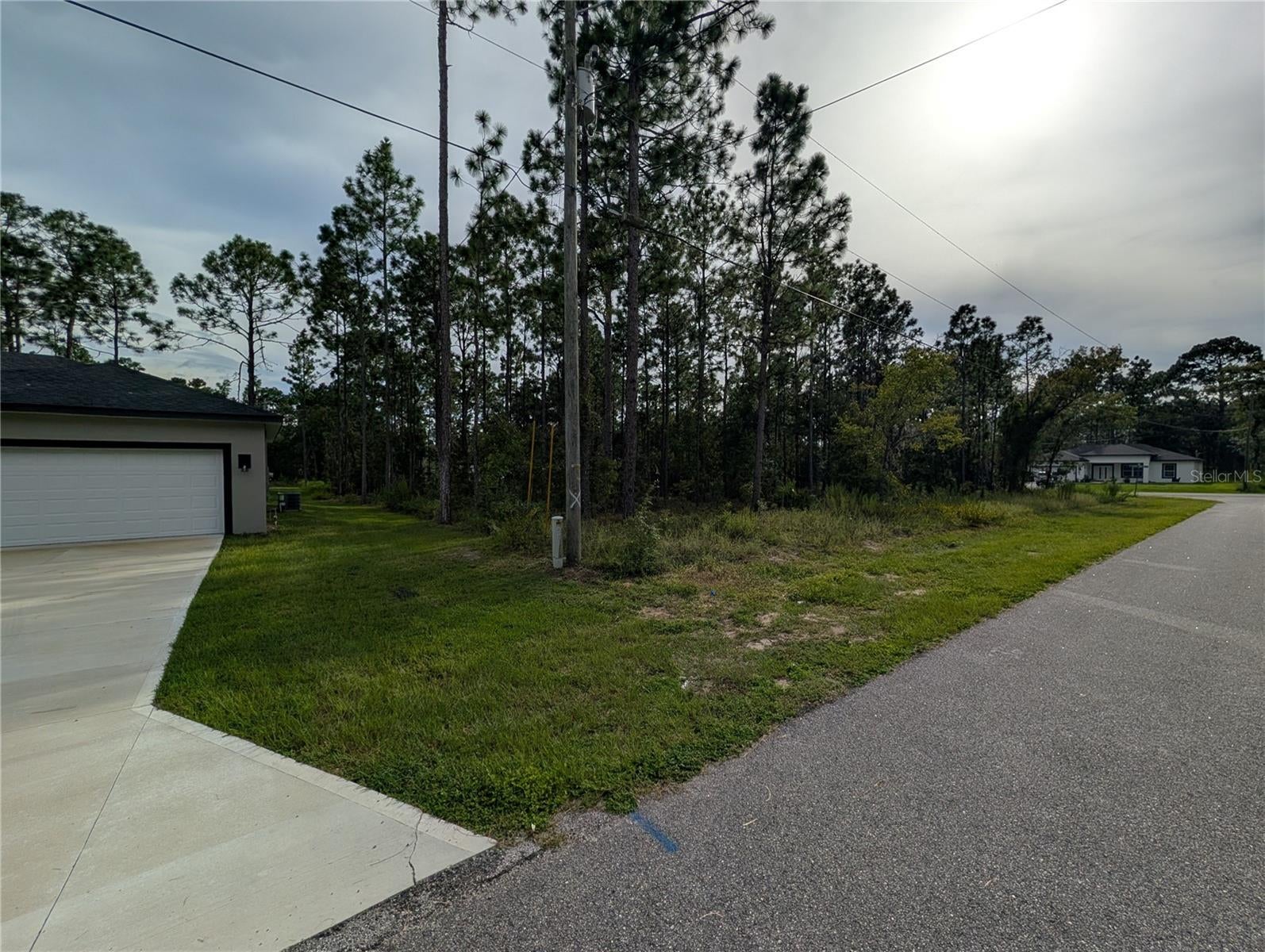 640 W HERONSBILL LANE