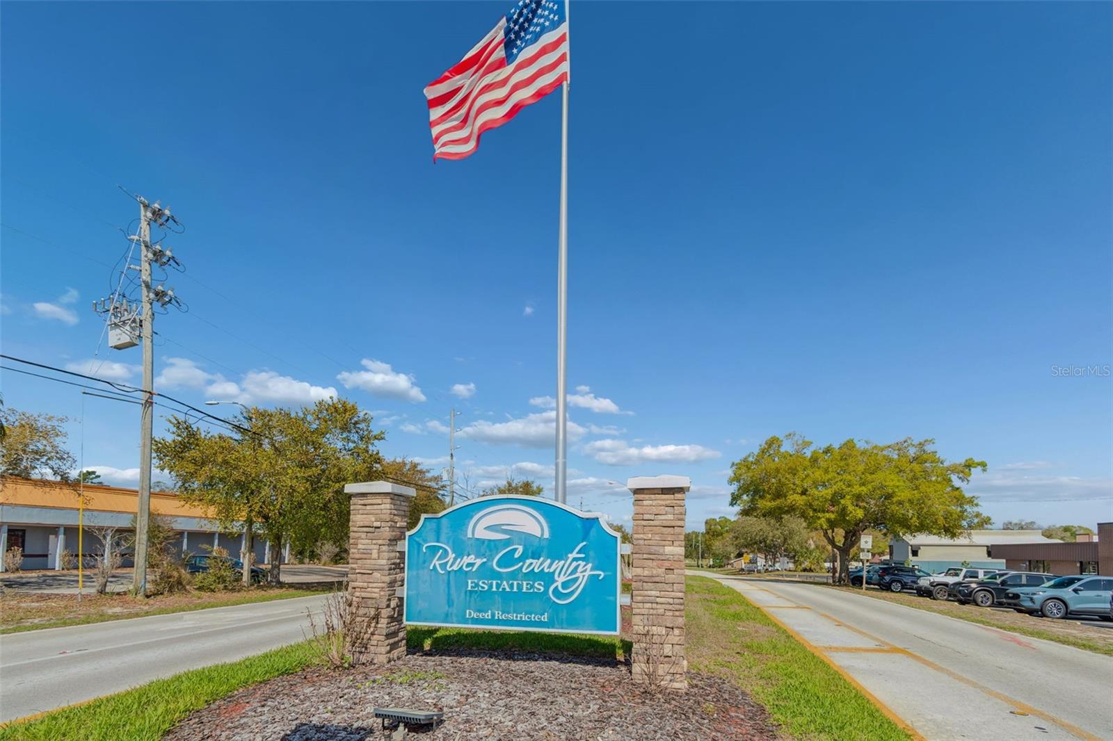 RIVER COUNTRY ESTATES - Residential