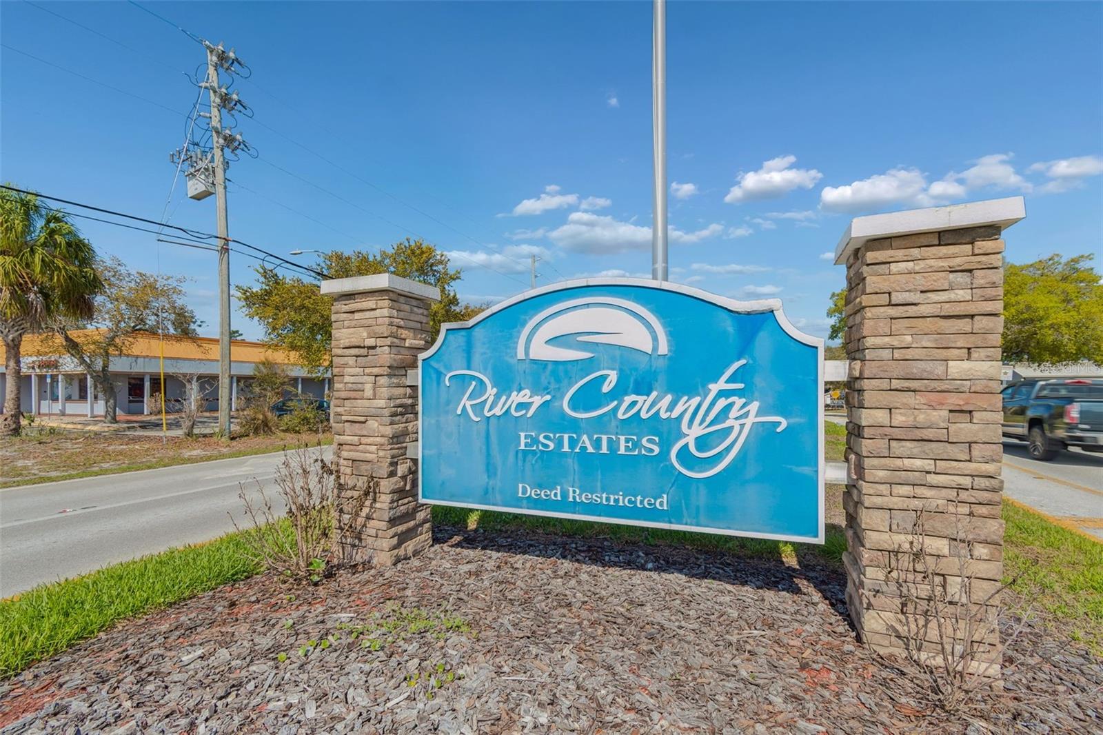 RIVER COUNTRY ESTATES - Residential