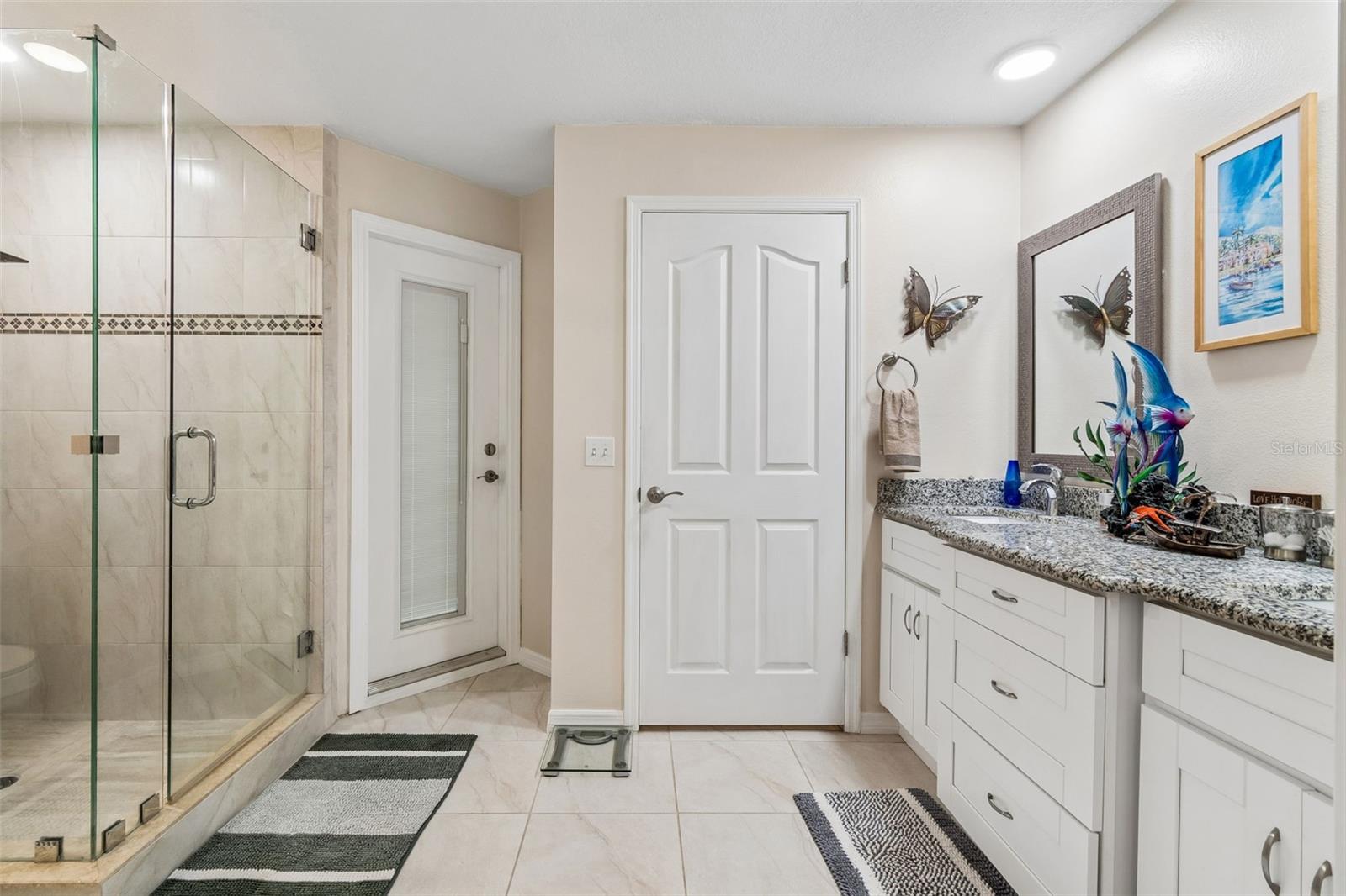 RIVER COUNTRY ESTATES - Residential