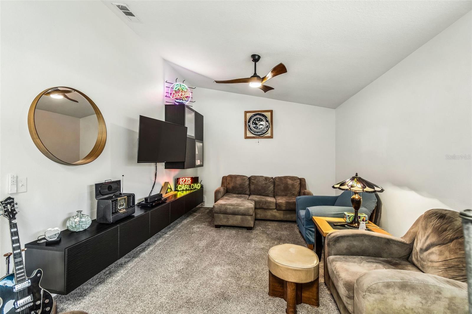 RIVER COUNTRY ESTATES - Residential