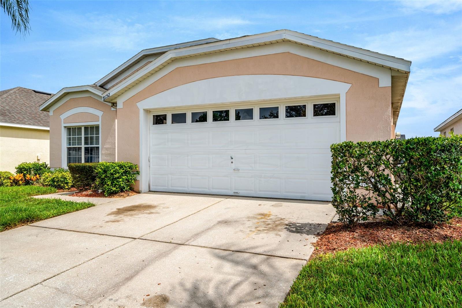 8152 FAN PALM WAY