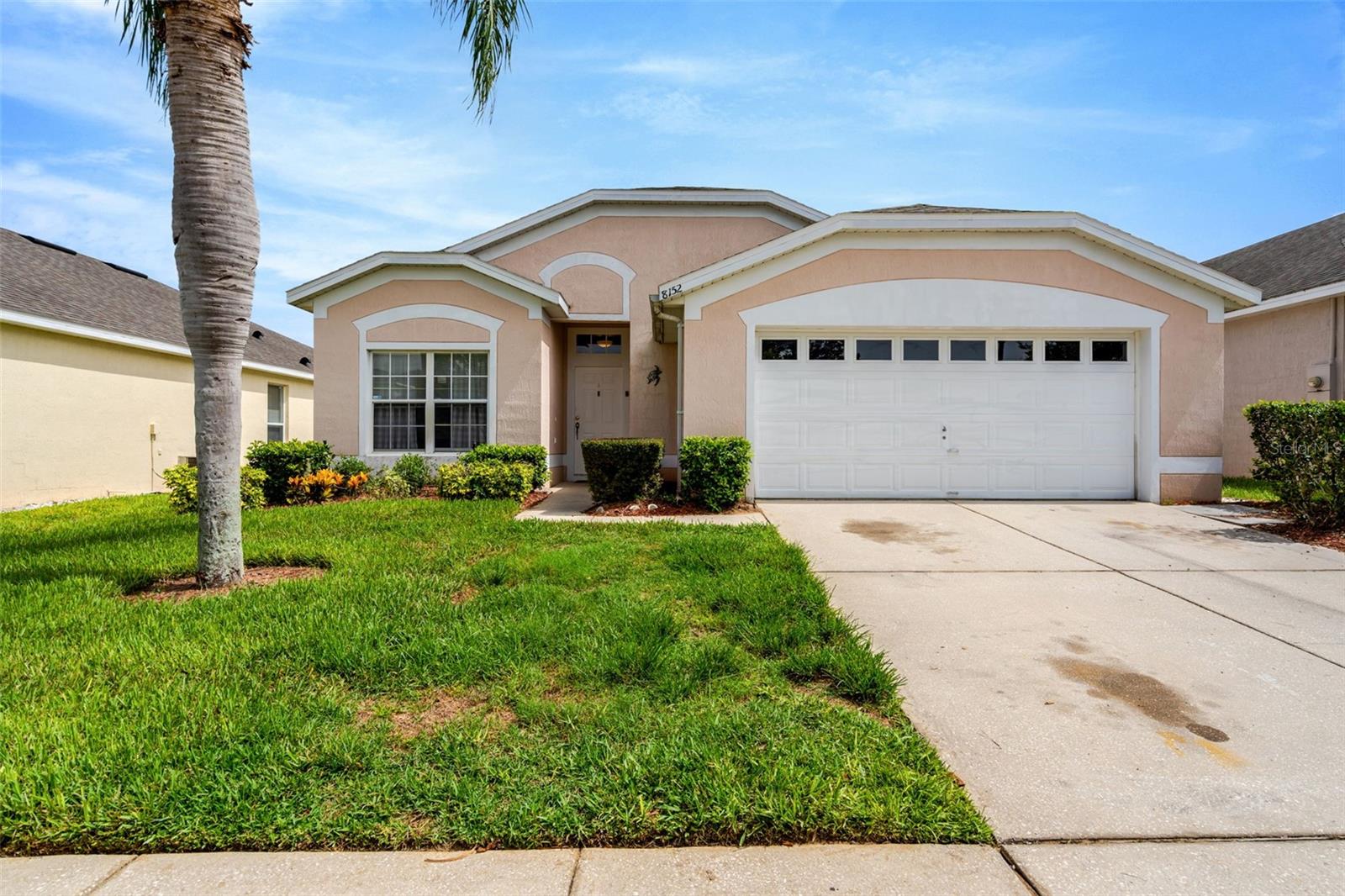 8152 FAN PALM WAY