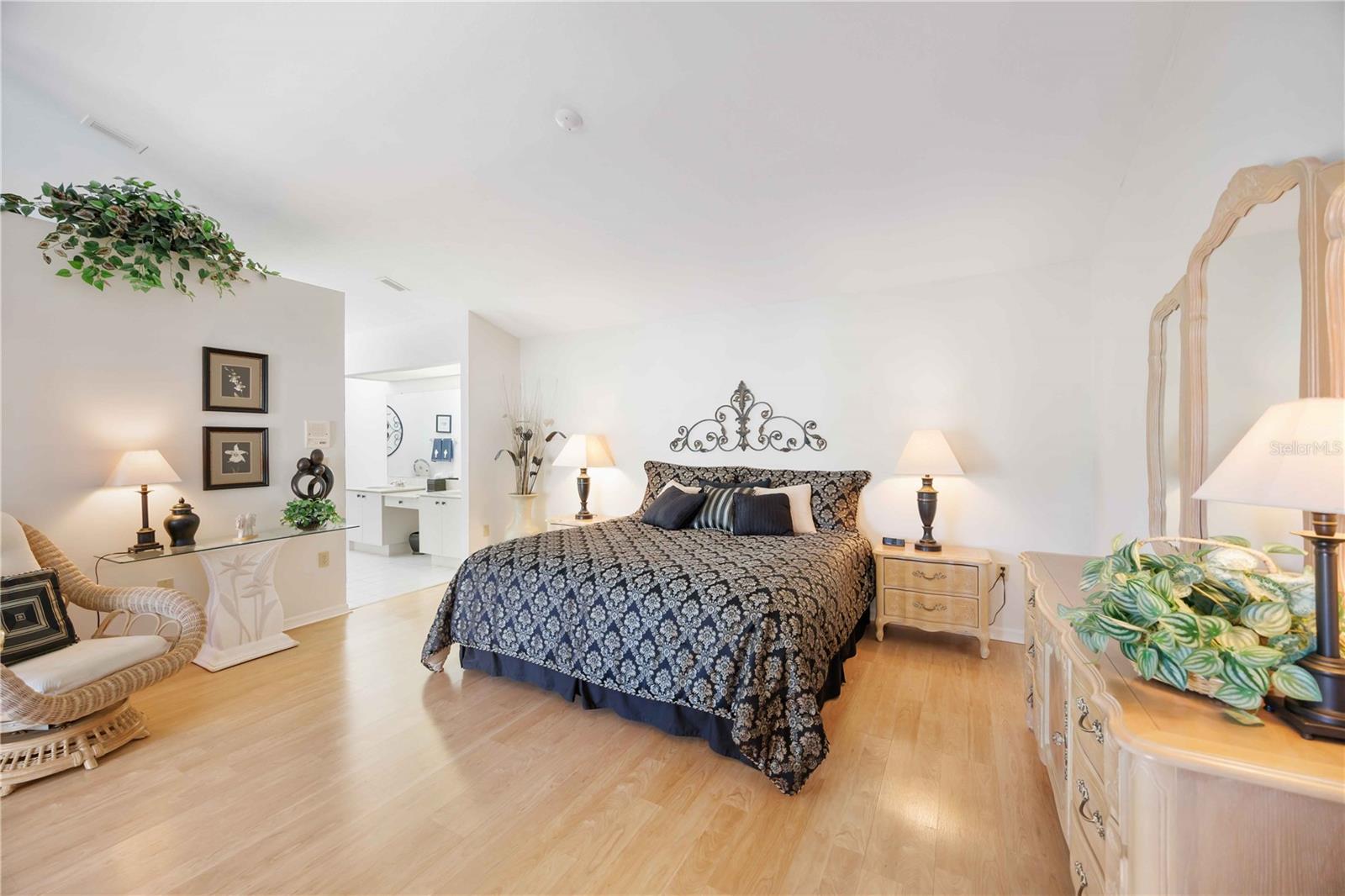 MEADOWS THE - Residential