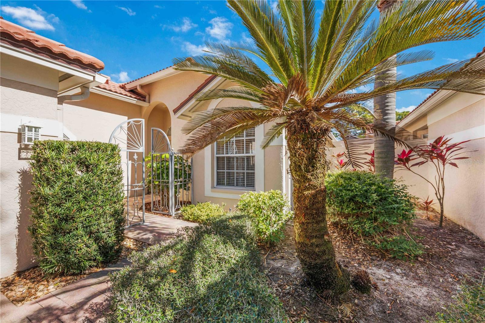 4076 LYNDHURST COURT