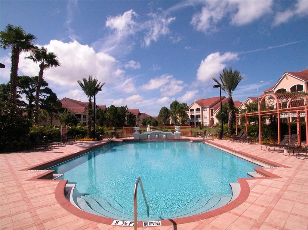 1br condo available in the gated community of bella villino in palmer ranch. Includes heated pool and hot tub. Excellent gym with basketball and racquetball court. Tennis court and amazing clubhouse. This is a third floor unit with 10 foot ceilings. No patio but extra space in the solarium. Near legacy trail. Shopping plaza. 7 miles to siesta key