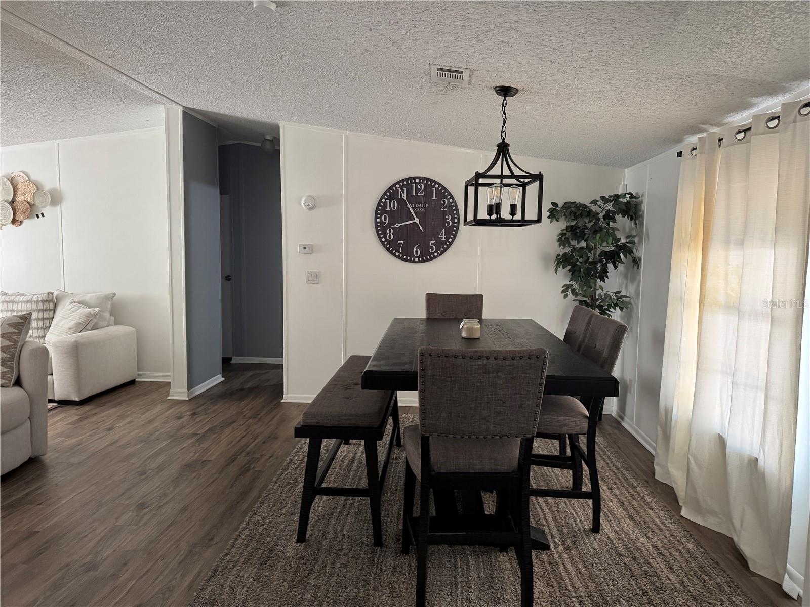 VILLAGE-LAKELAND - Residential