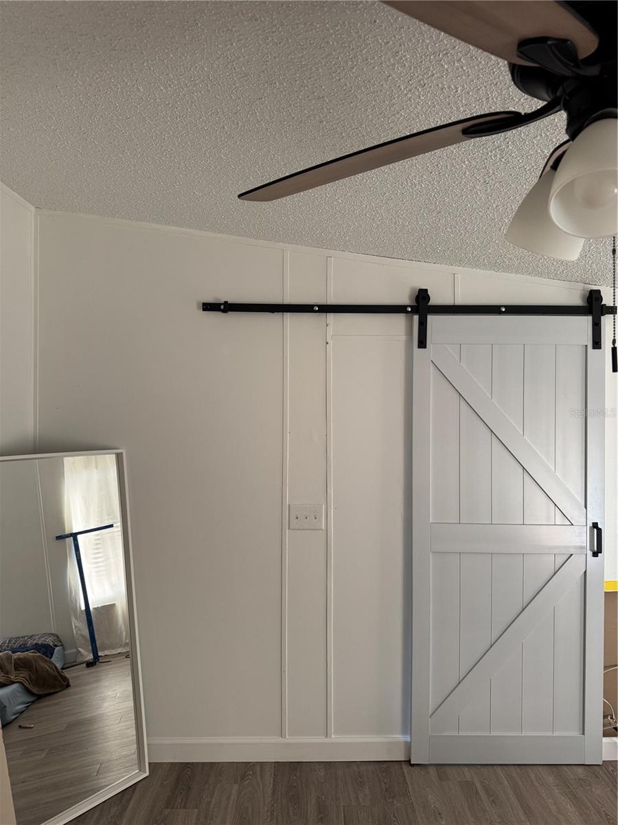 VILLAGE-LAKELAND - Residential