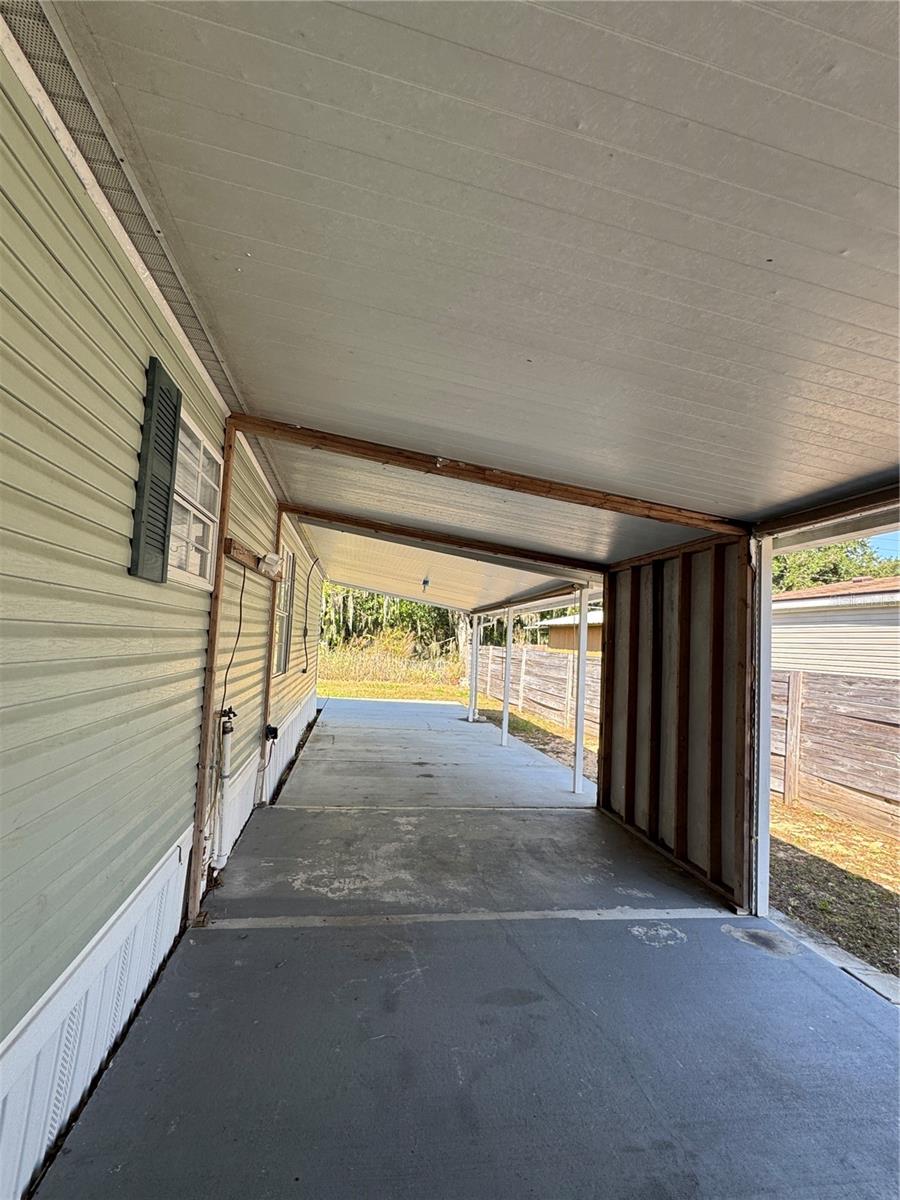 VILLAGE-LAKELAND - Residential