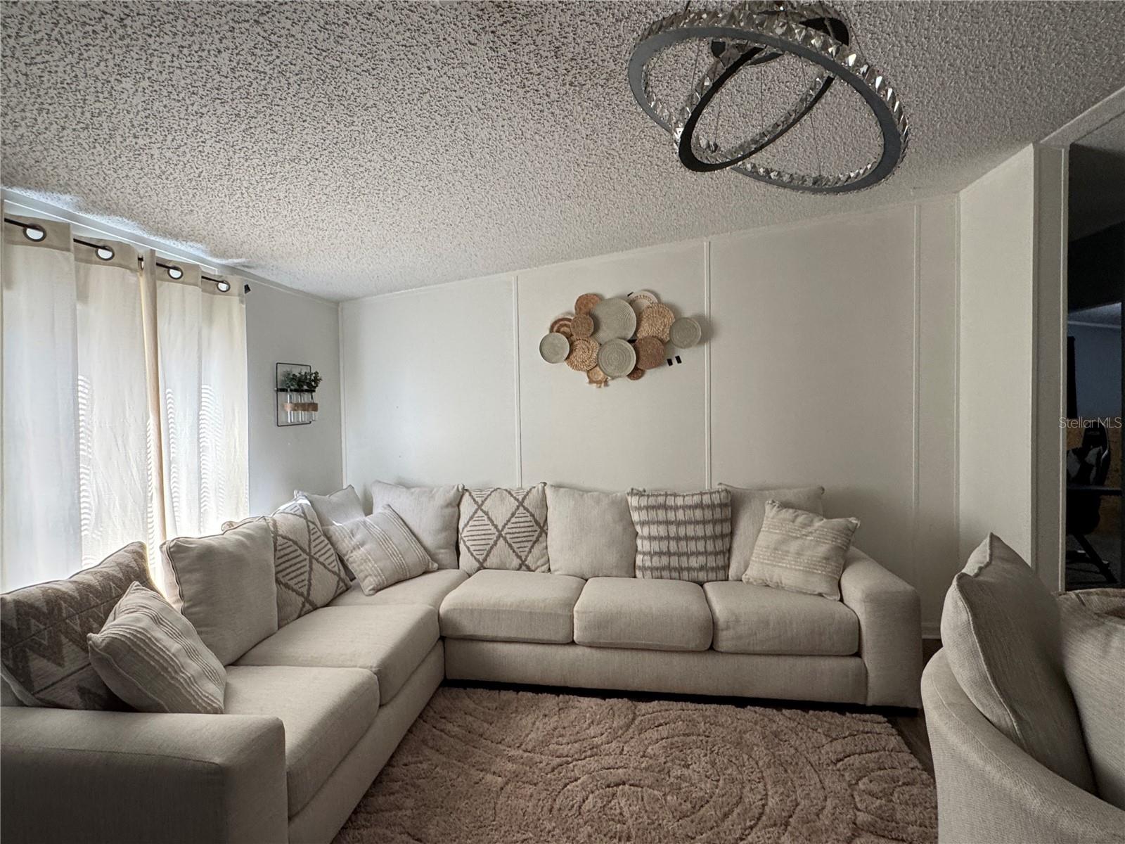 VILLAGE-LAKELAND - Residential