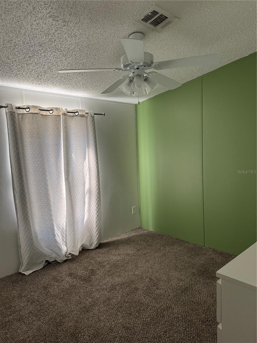 VILLAGE-LAKELAND - Residential