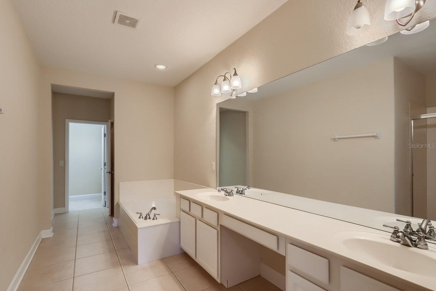 MANDALAY AT BELLA TRAE P15 - Residential Lease