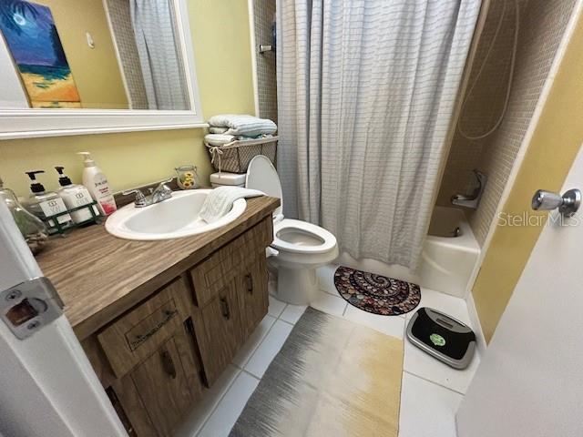 PENNWOOD MANOR - Residential Lease