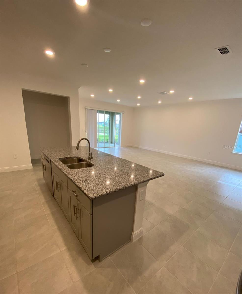 HAMMOCKS/WEST PORT PH 1 - Residential Lease