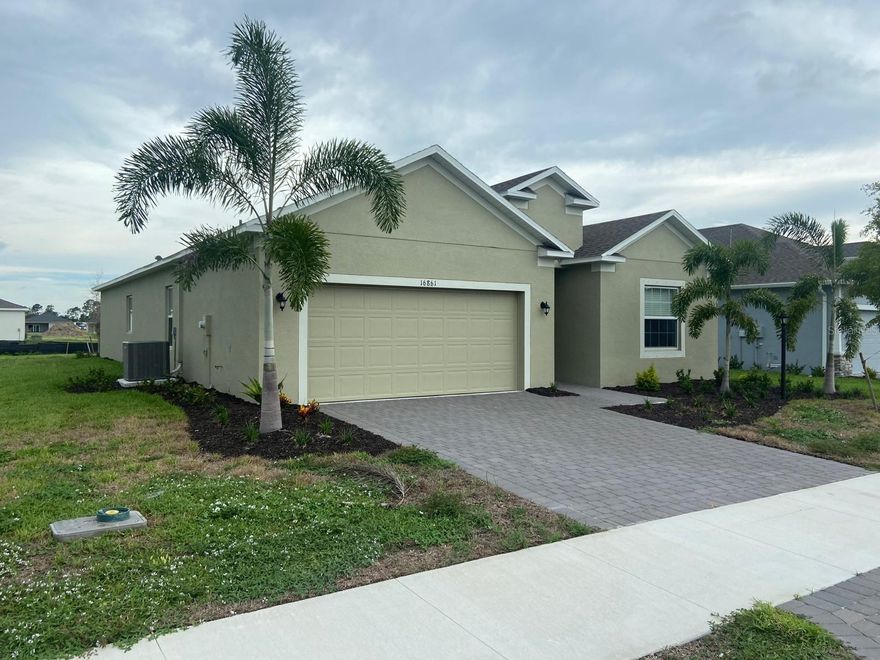 Minimum 6-Month Rental
Beautiful 4-bedroom, 2-bath home featuring an open floor plan and a stunning granite kitchen island. Enjoy a peaceful water view and modern living with grounds care included in the rent.

Small pets are welcome!

Located in the desirable West Port community, this home offers convenient access to shopping, restaurants, grocery stores, and major routes like Tamiami Trail and I-75 — everything you need is just minutes away.

Residents can also enjoy Centennial Park, only a few minutes from the property, offering low membership fees with access to an Olympic-size pool, gym, and a variety of fun activities.