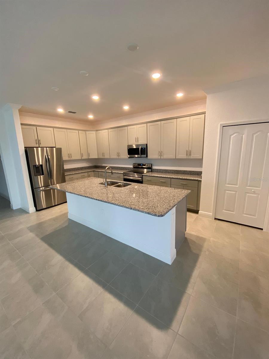 HAMMOCKS/WEST PORT PH 1 - Residential Lease