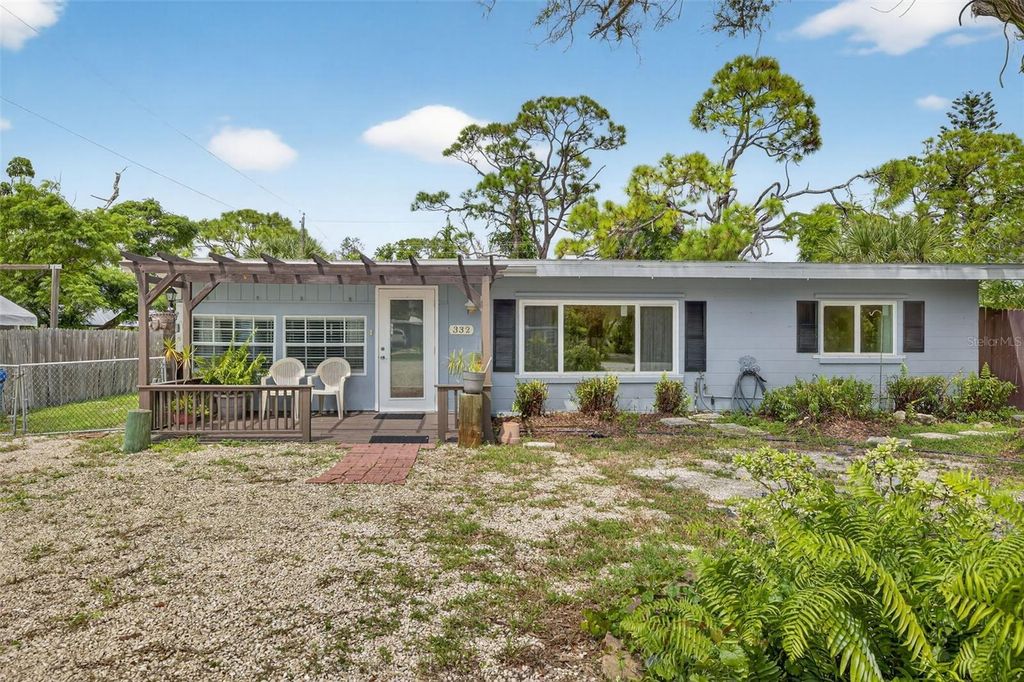 Photo of 332 E Langsner Street, Englewood, FL 34223 (MLS # A4665000)