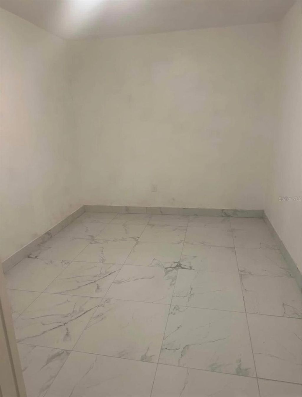 Photo of 820 Galsworthy Avenue, Orlando, FL 32809 (MLS # O6396277)