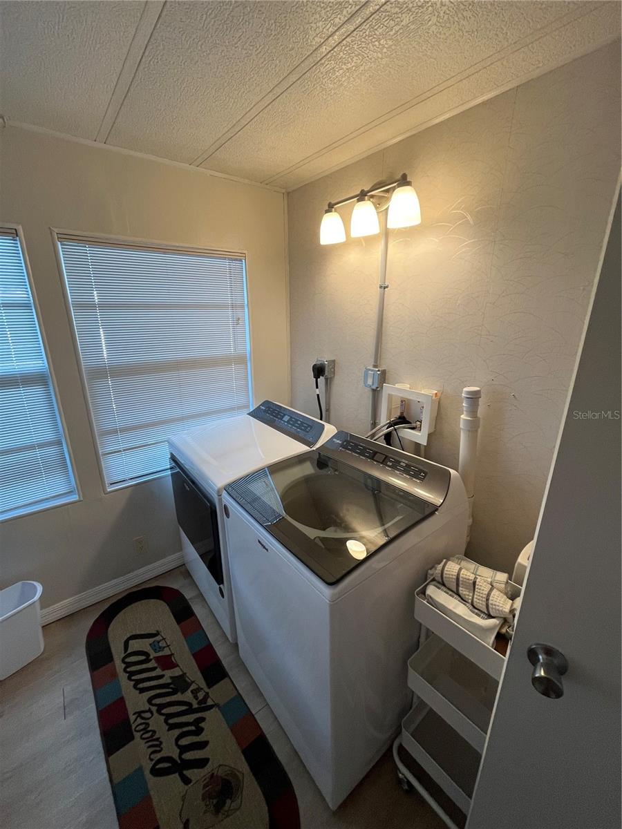 VENICE ISLE - Residential