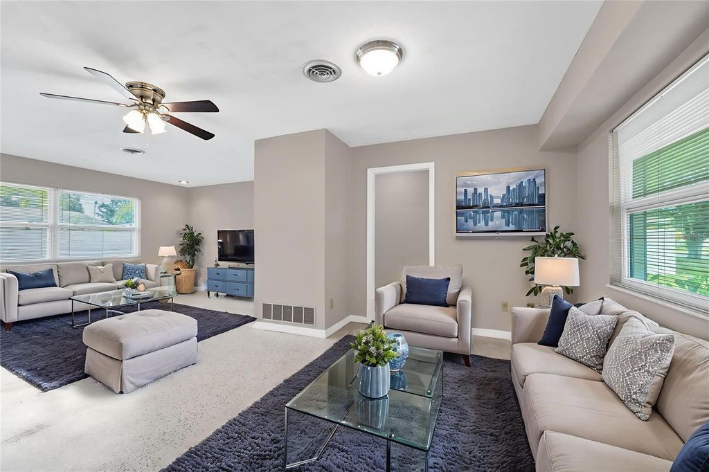 Photo of 810 Morocco Avenue, Orlando, FL 32807 (MLS # O6363861)