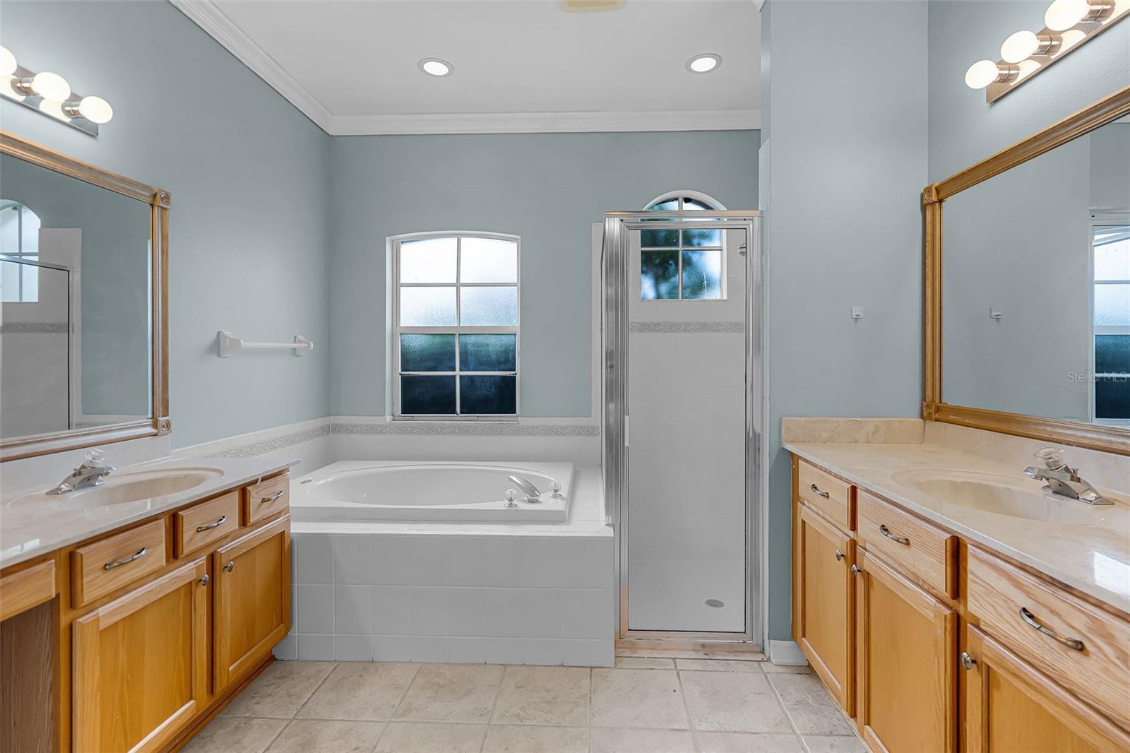 IVY LAKE ESTATES - Residential