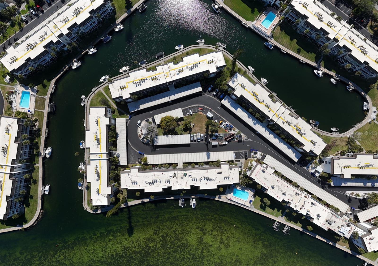 LONGBOAT HARBOUR - Residential
