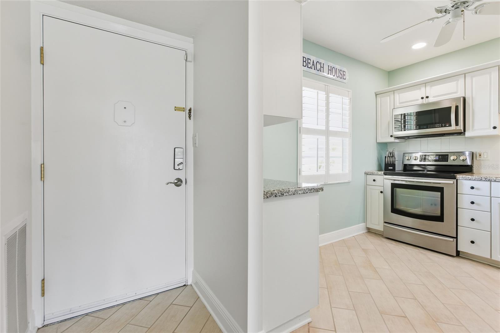 LONGBOAT HARBOUR - Residential