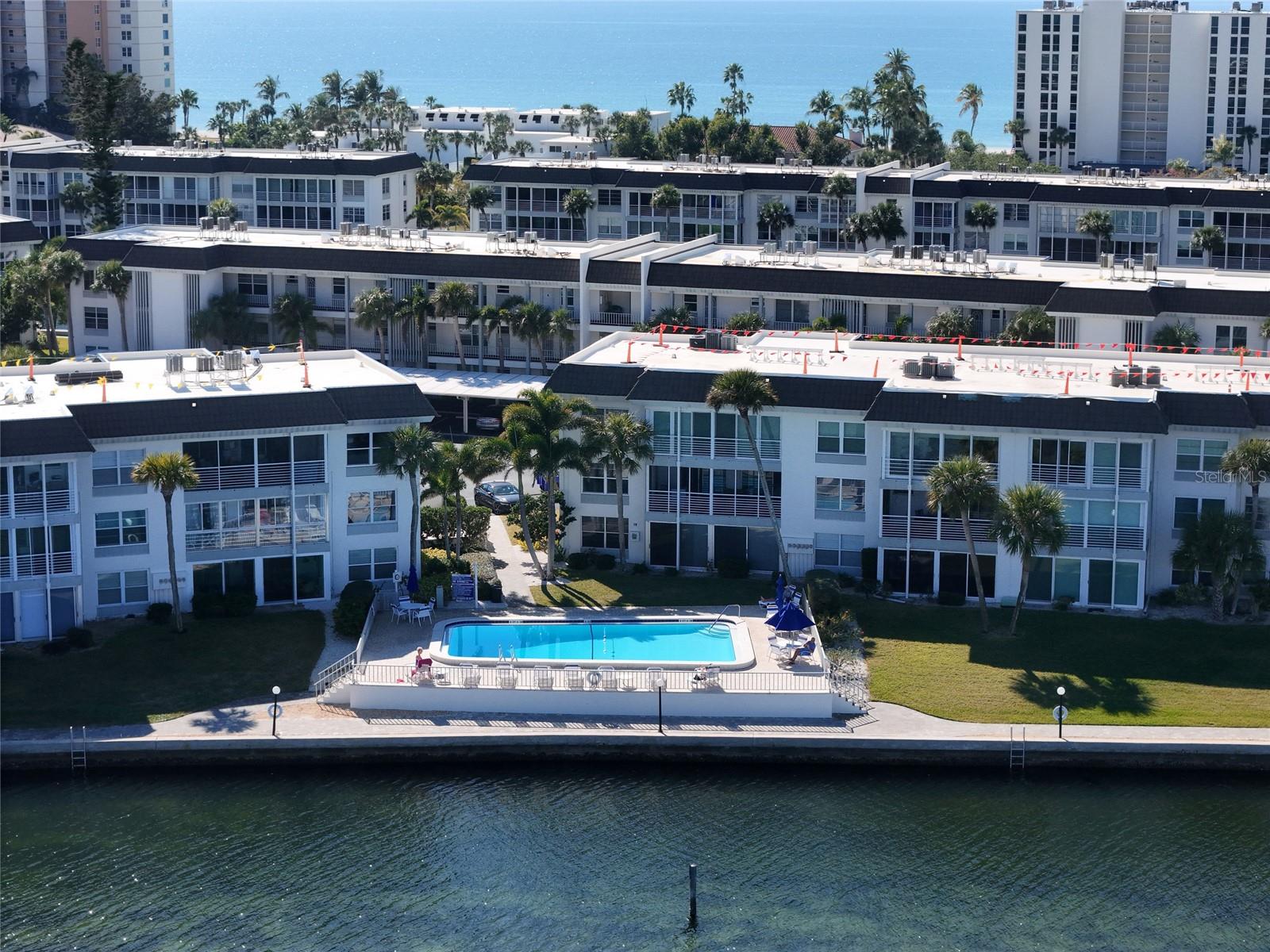 LONGBOAT HARBOUR - Residential