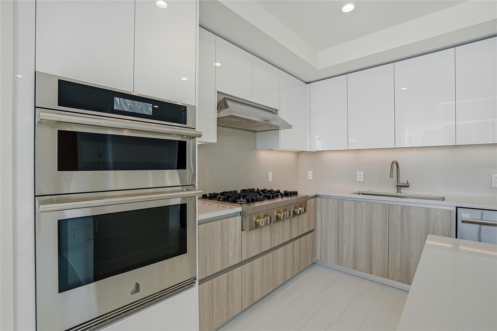 400 CENTRAL - Residential