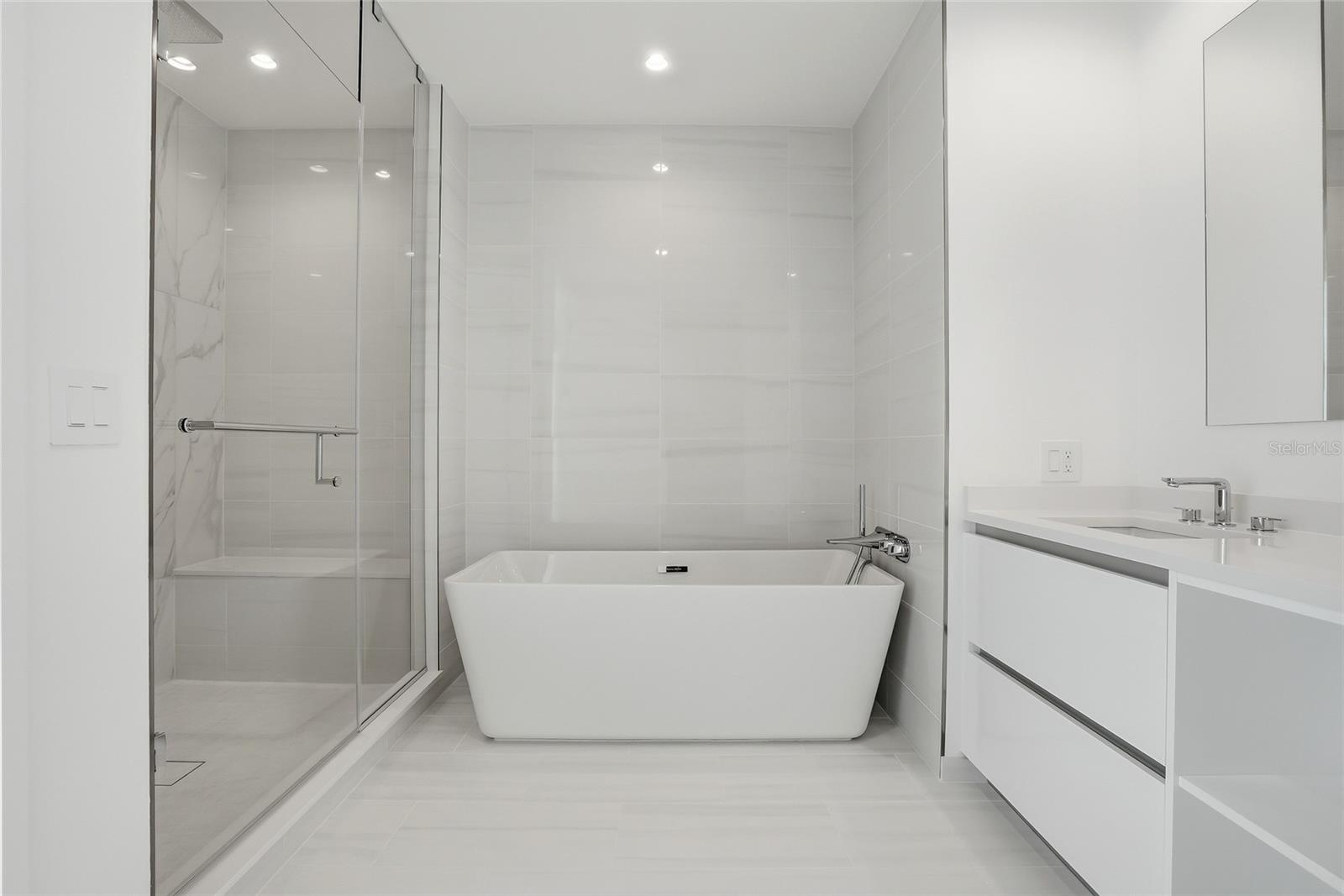 400 CENTRAL - Residential