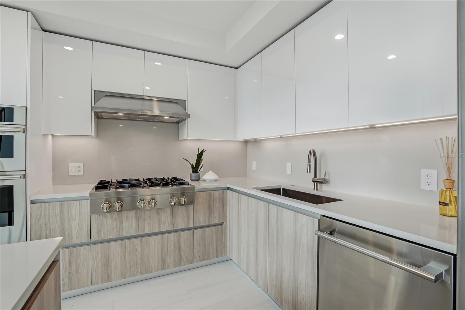 400 CENTRAL - Residential