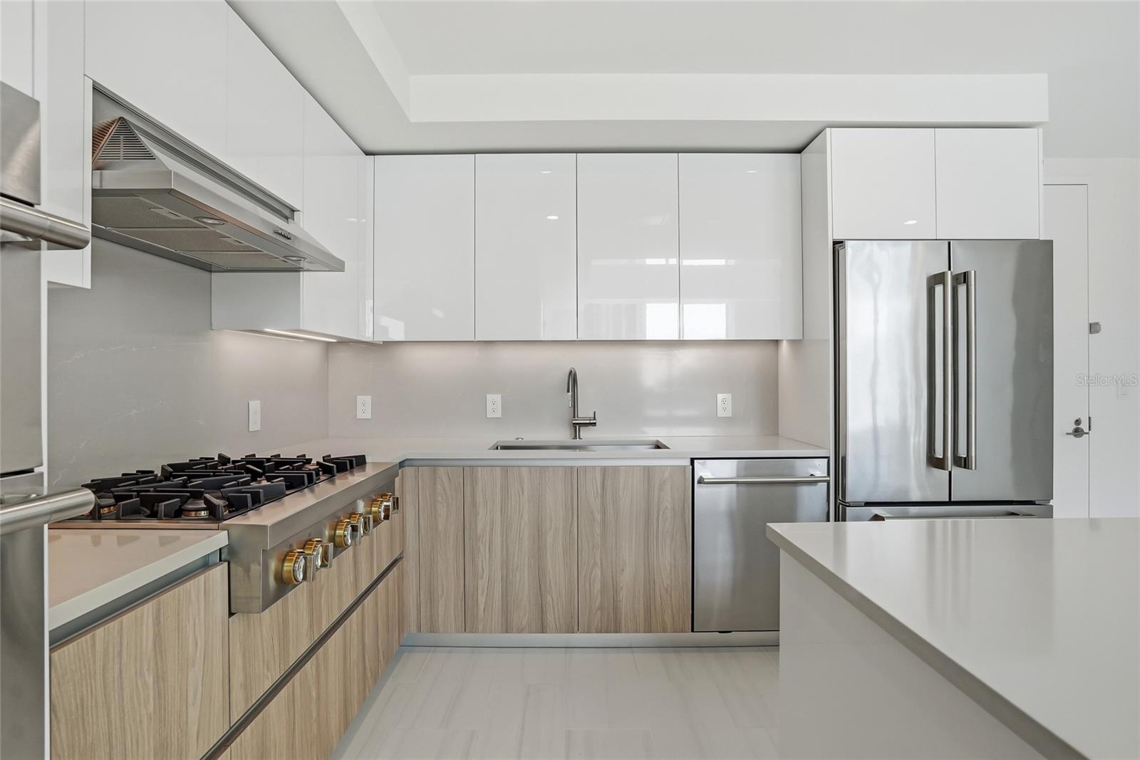 400 CENTRAL - Residential