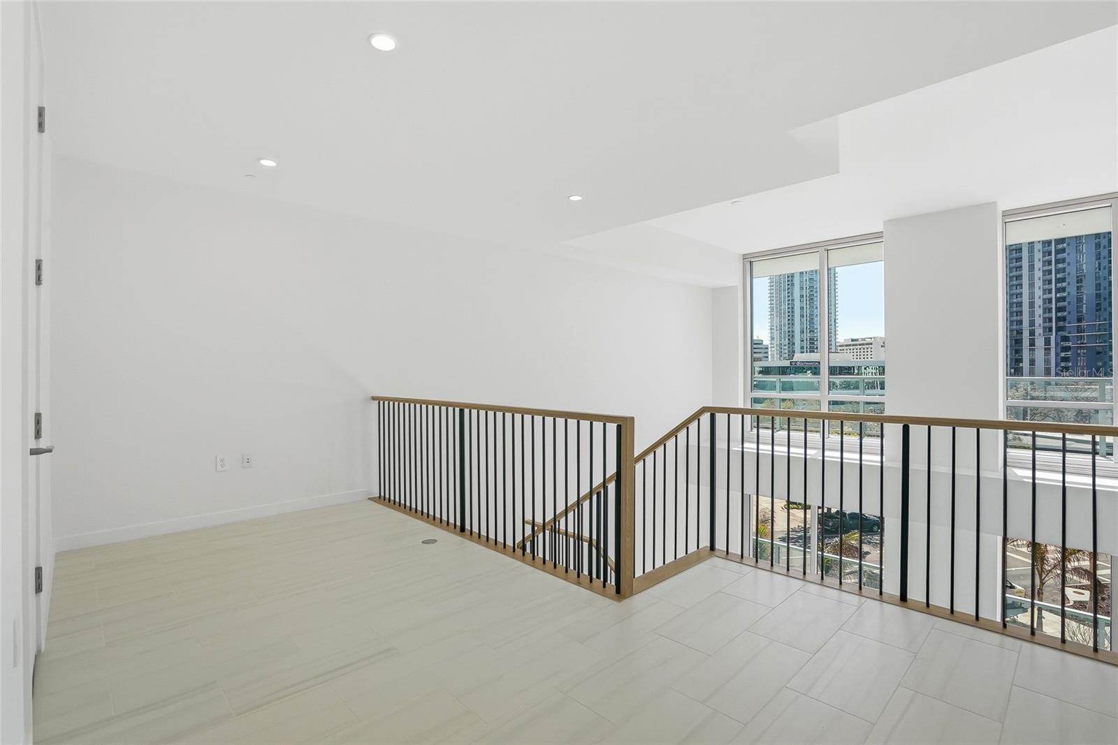 400 CENTRAL - Residential