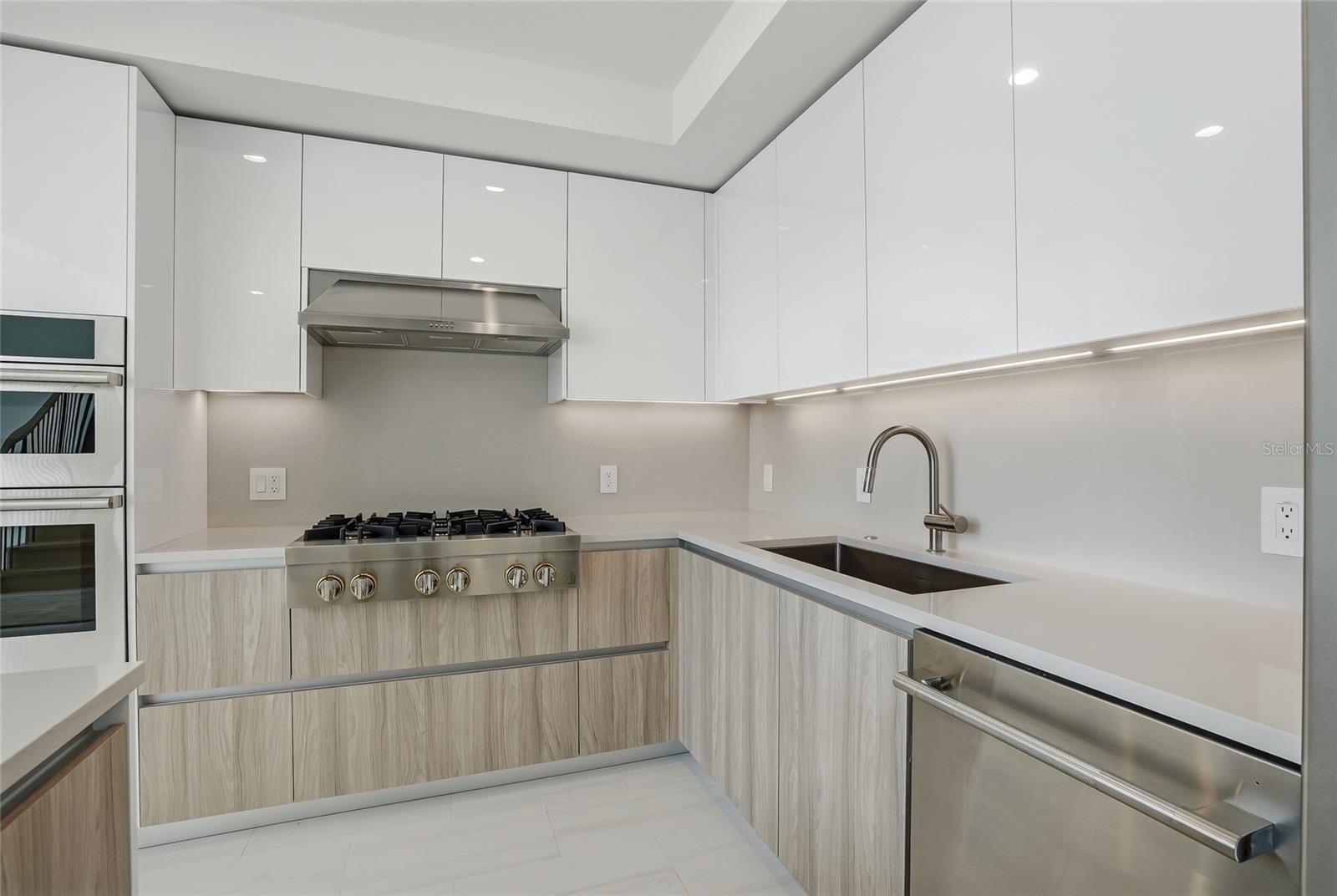 400 CENTRAL - Residential