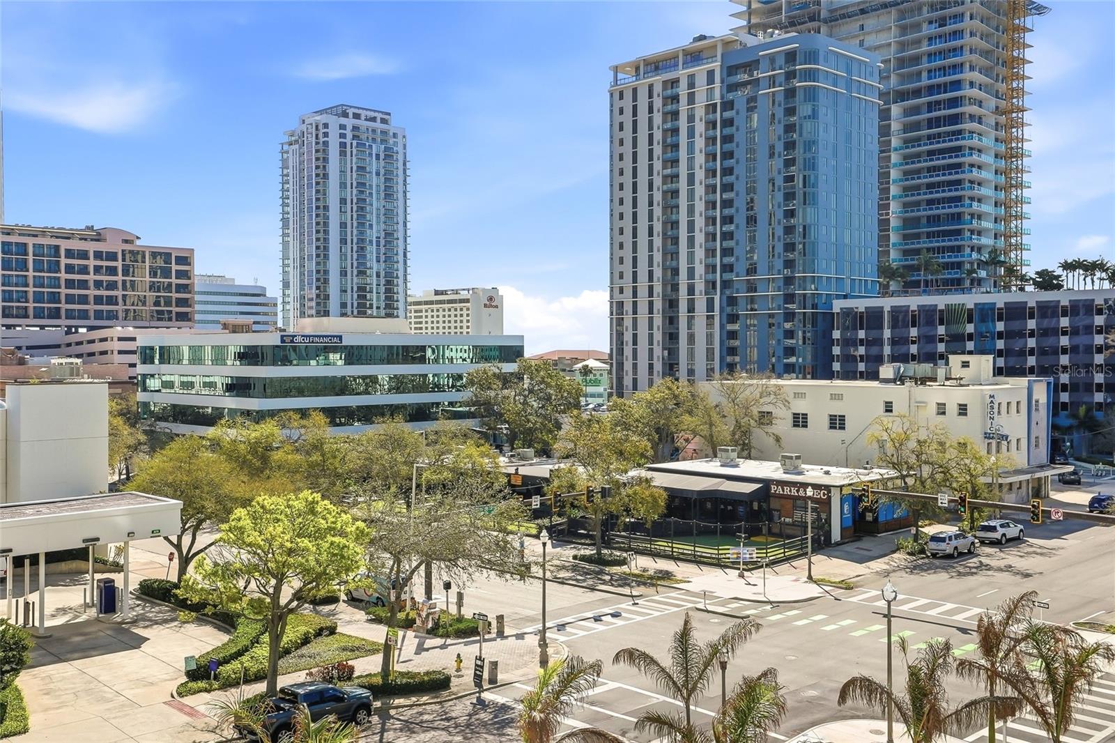 400 CENTRAL - Residential