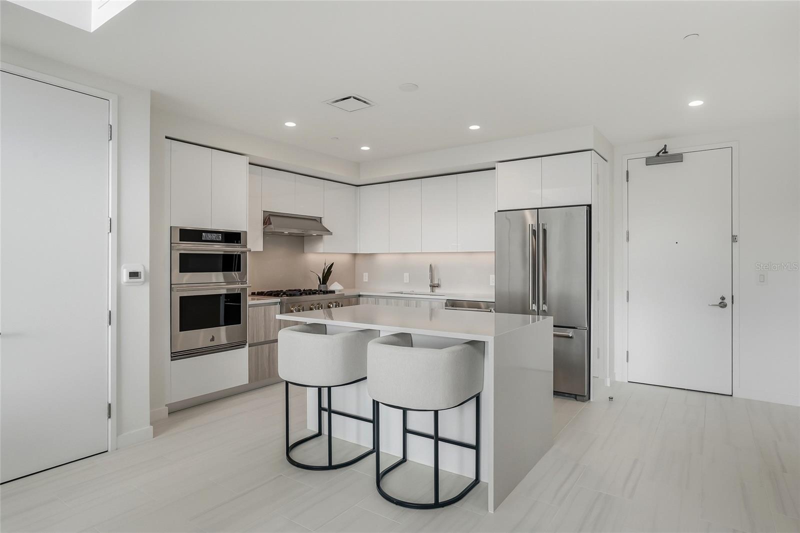 400 CENTRAL - Residential