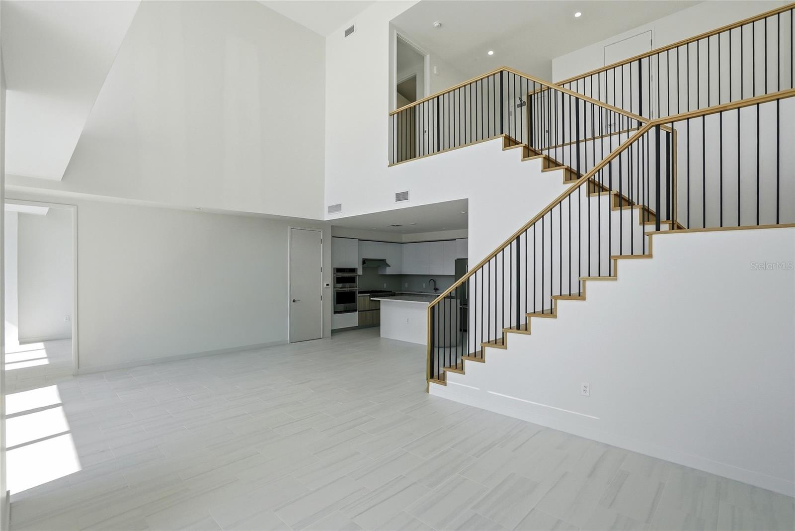 400 CENTRAL - Residential