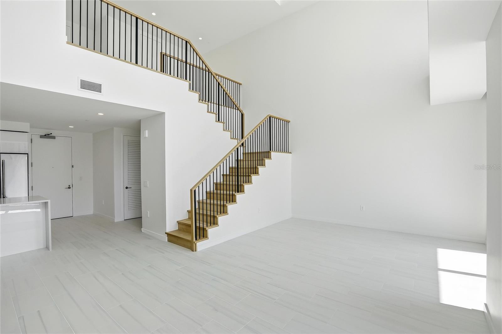 400 CENTRAL - Residential