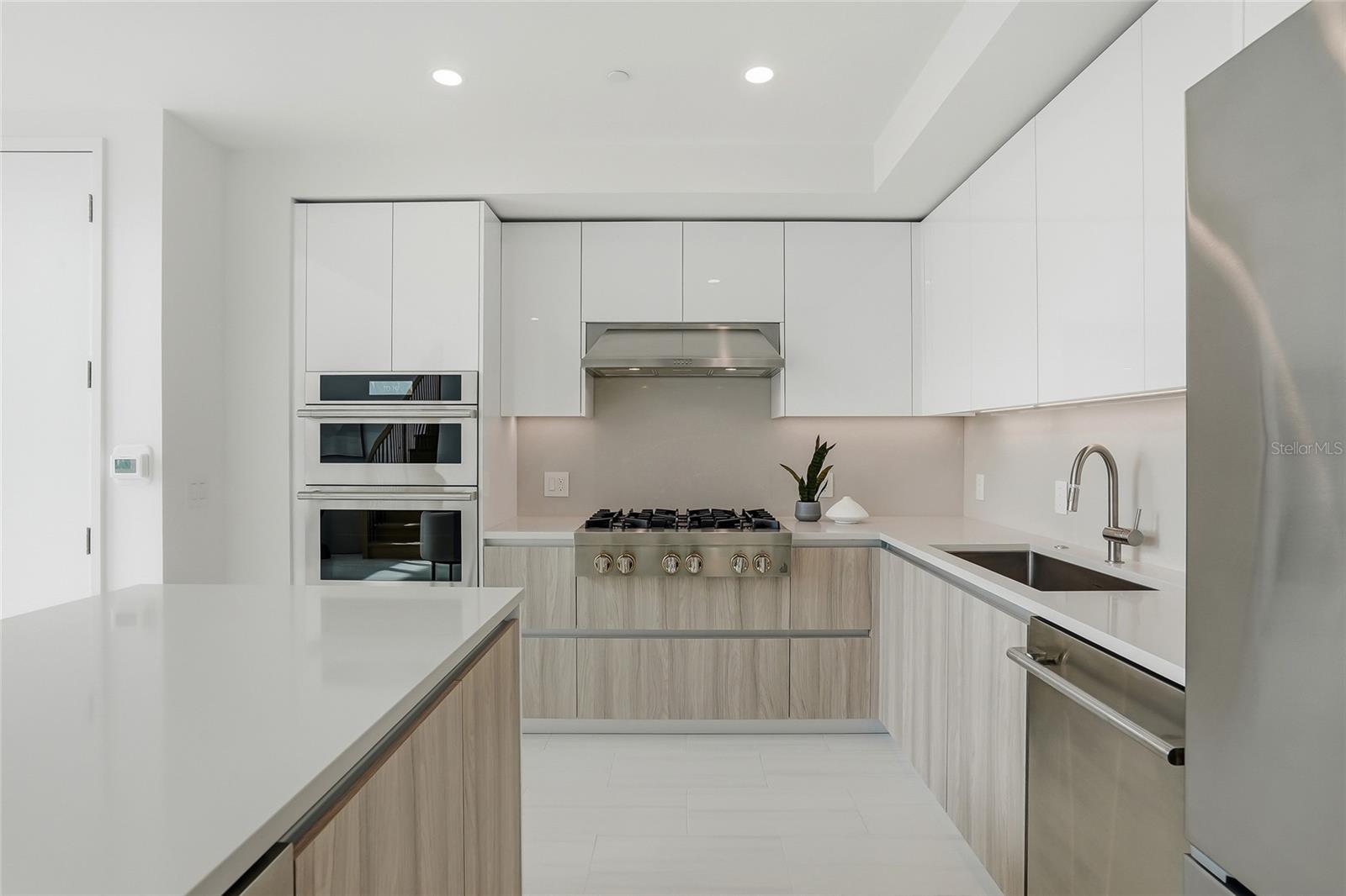 400 CENTRAL - Residential