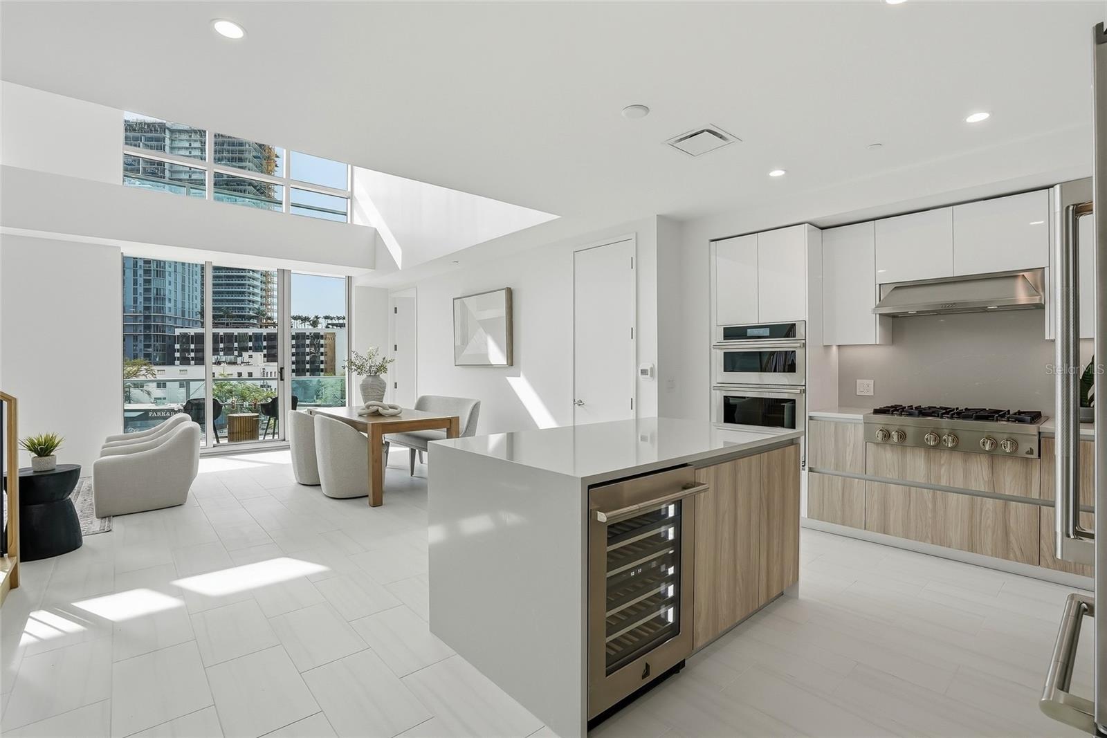 400 CENTRAL - Residential