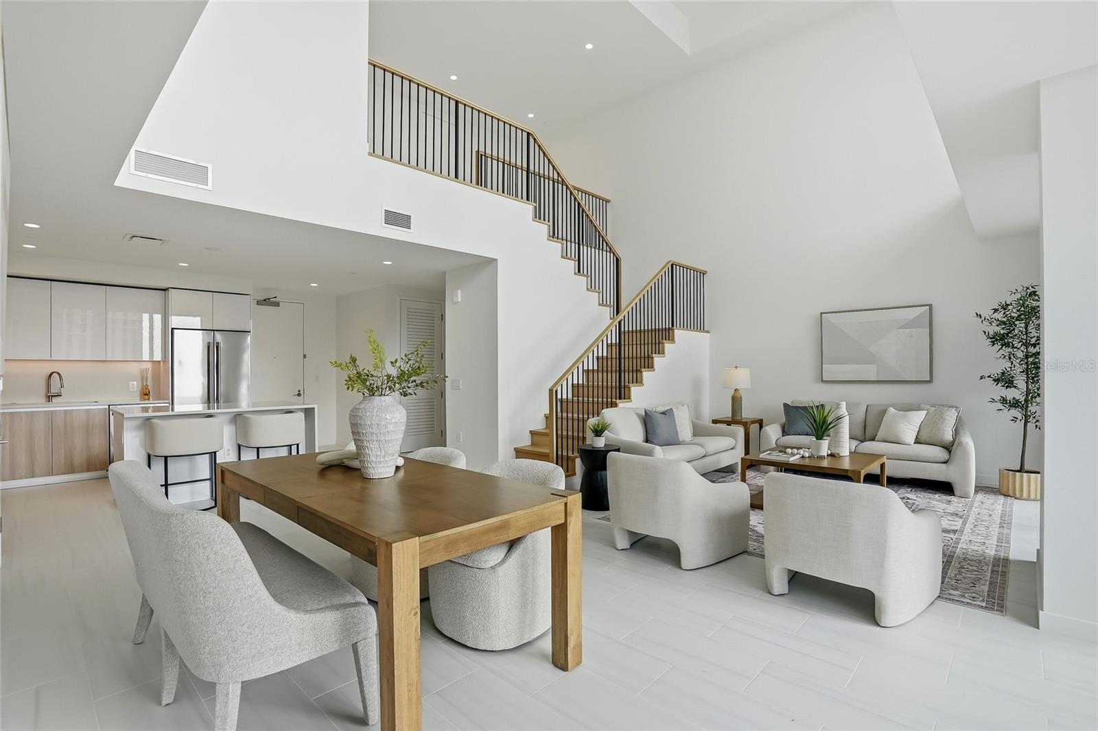 400 CENTRAL - Residential