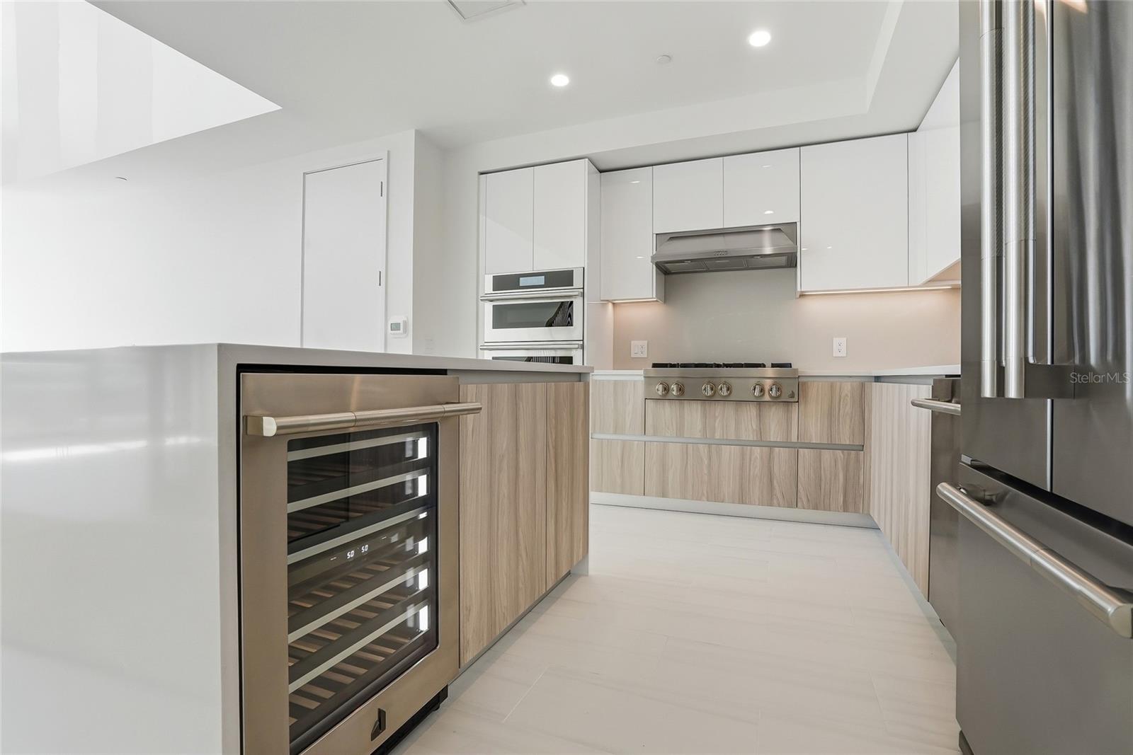 400 CENTRAL - Residential