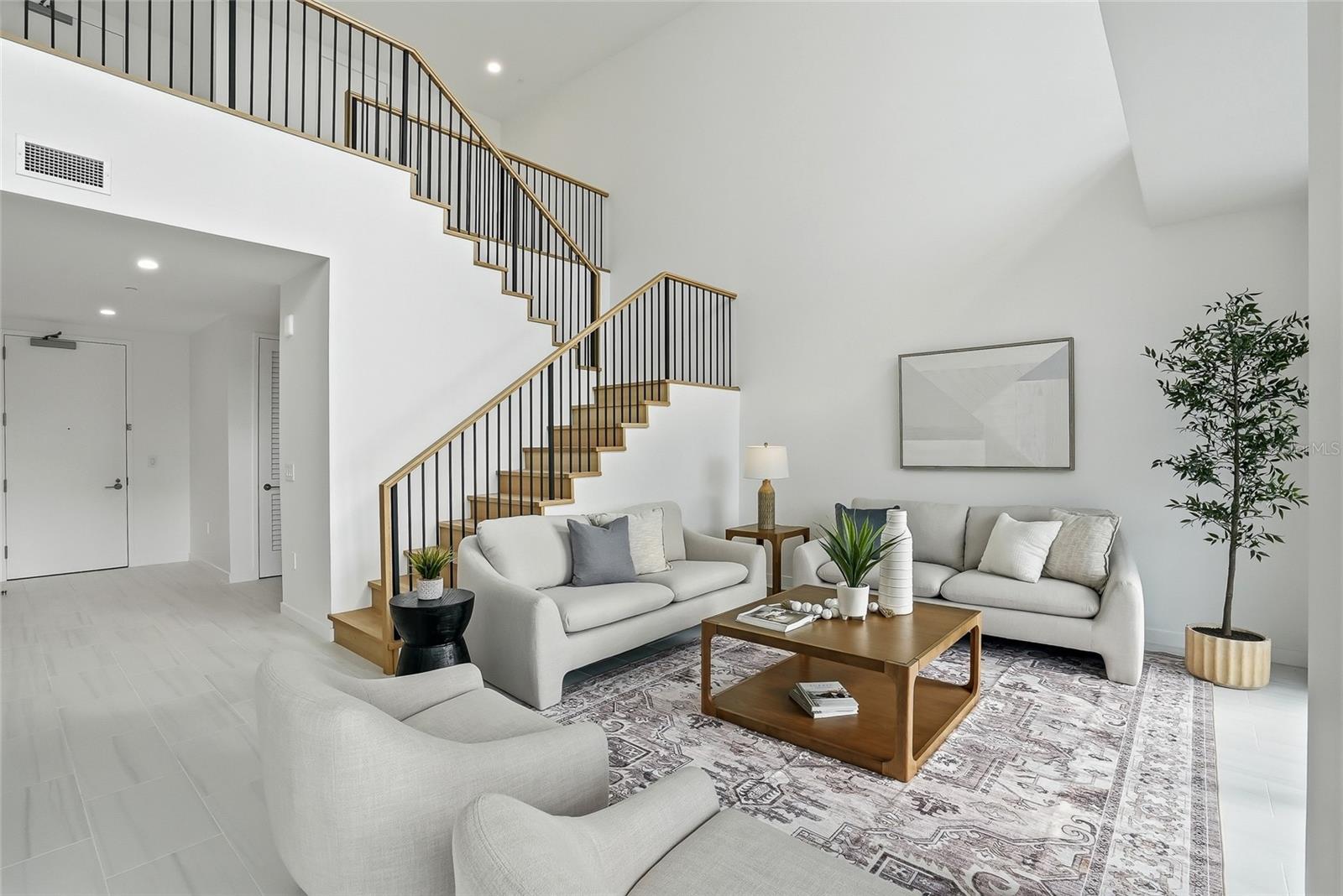 400 CENTRAL - Residential