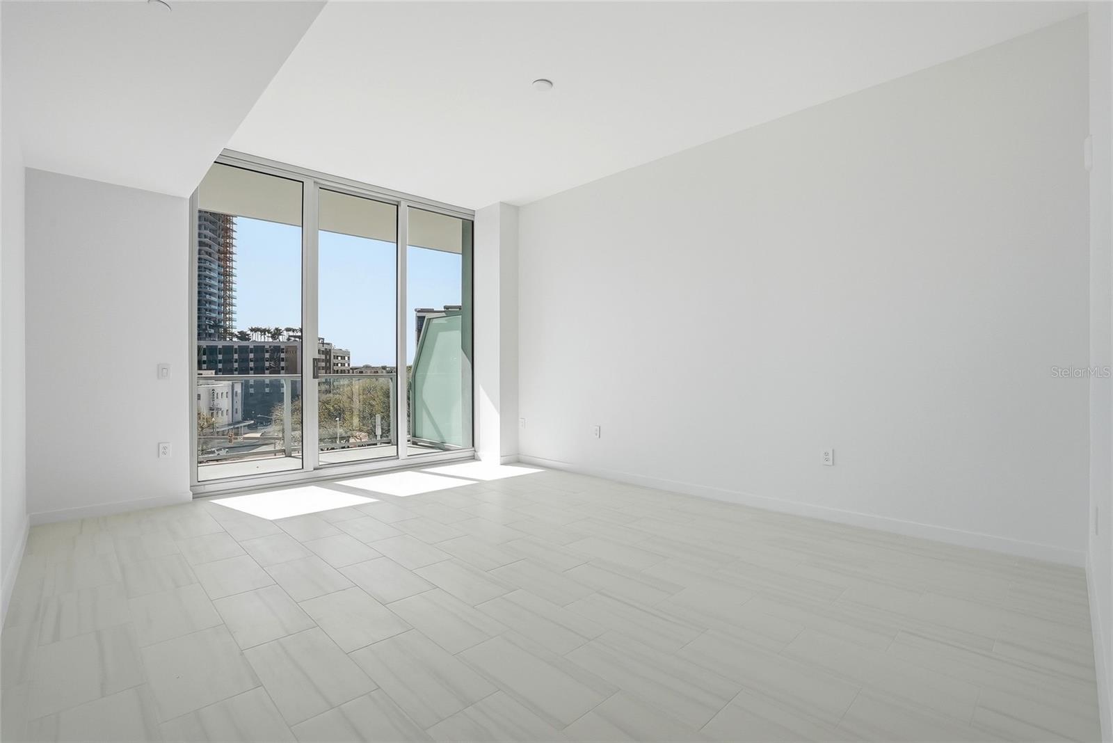 400 CENTRAL - Residential