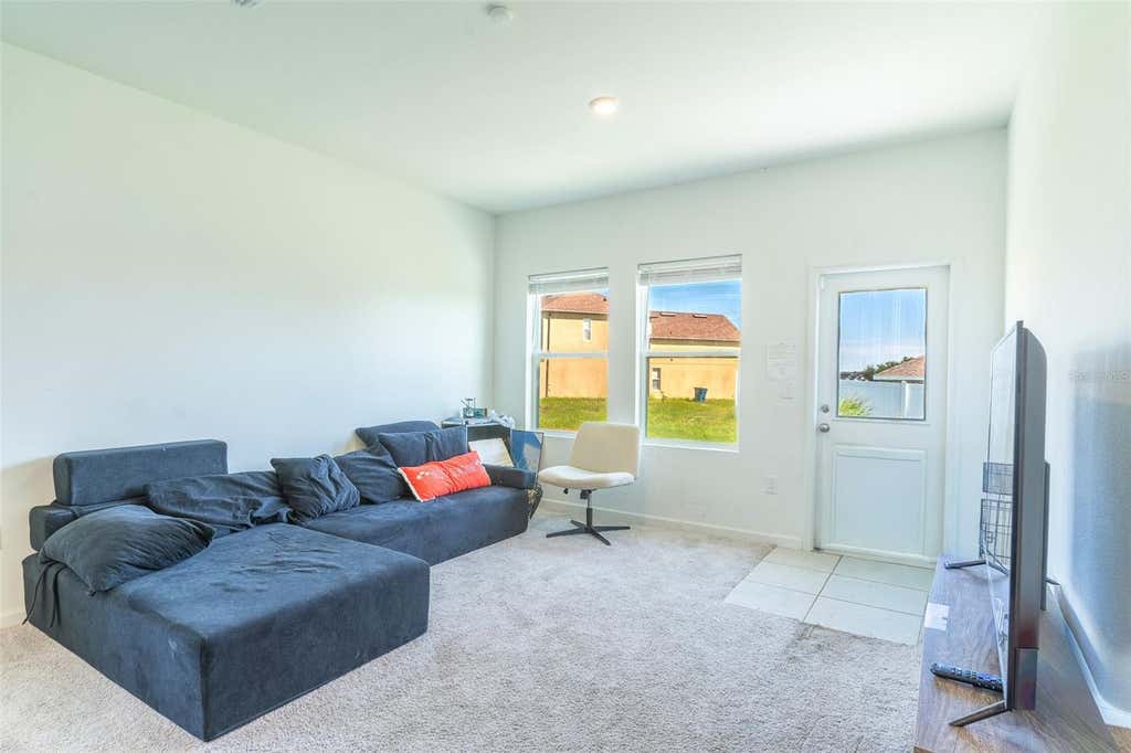 Photo of 436 Hennepin Loop, Lake Wales, FL 33898 (MLS # L4962903)