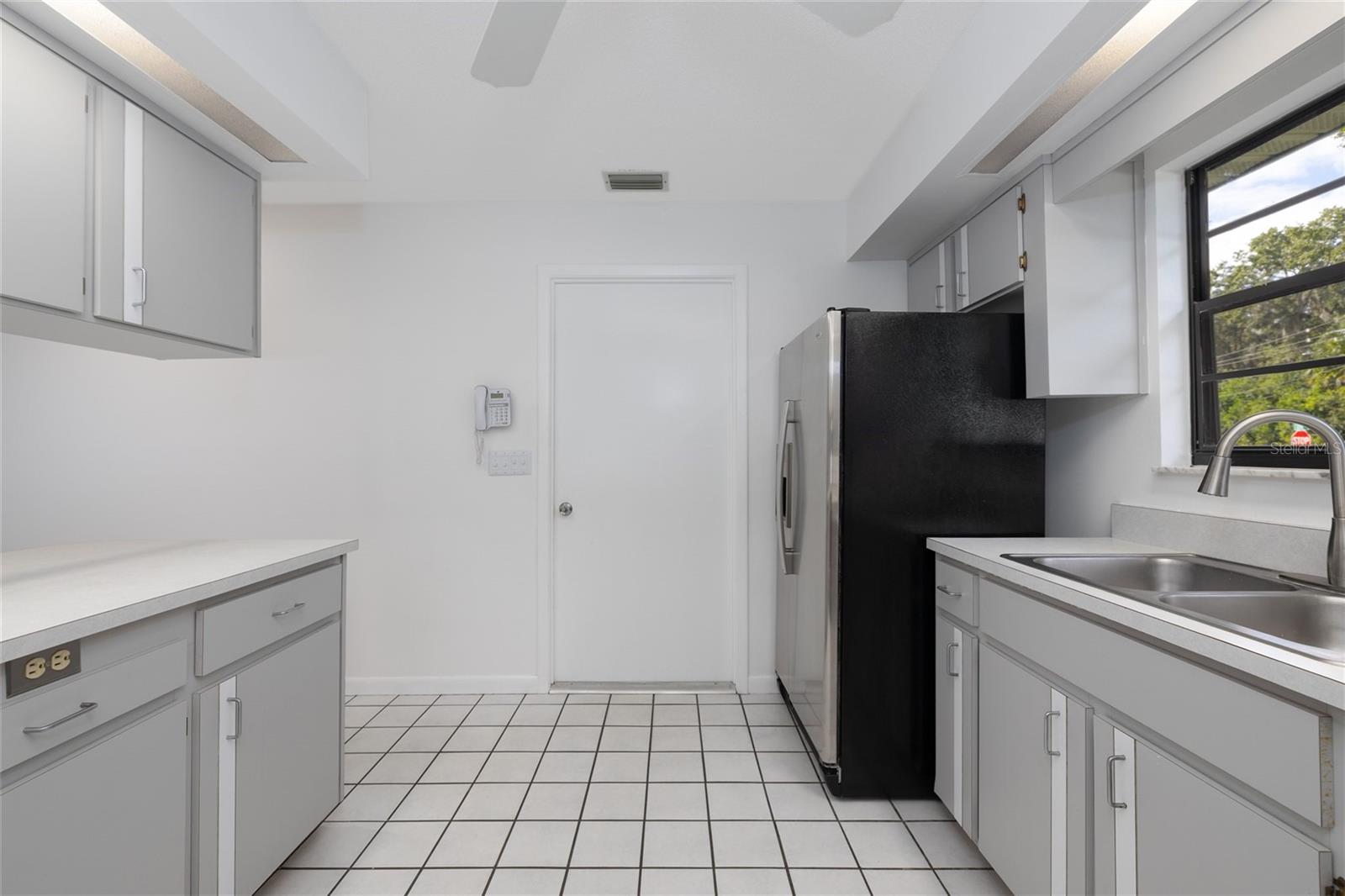 1319 ORANGE TREE DRIVE