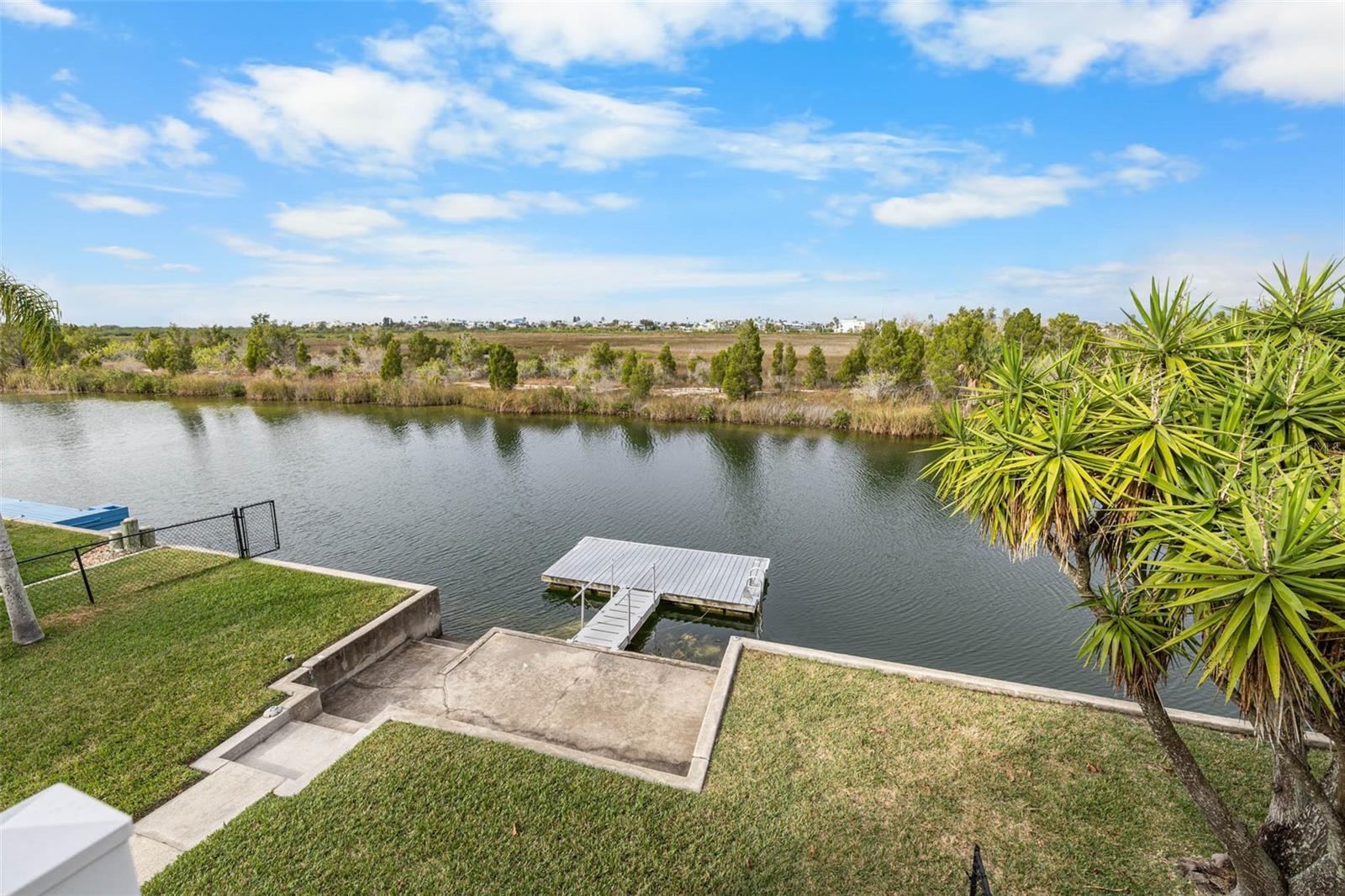 HERNANDO BEACH - Residential