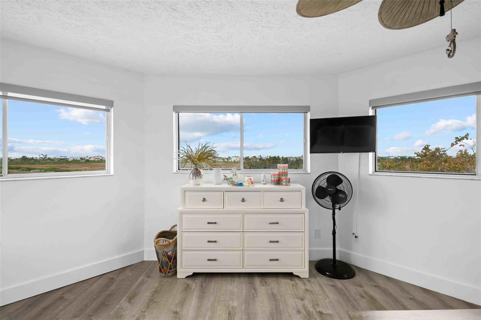 HERNANDO BEACH - Residential