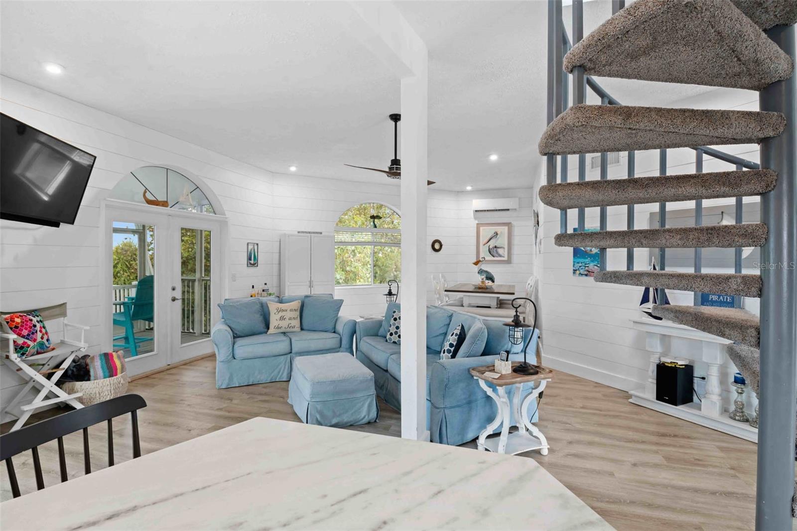 HERNANDO BEACH - Residential