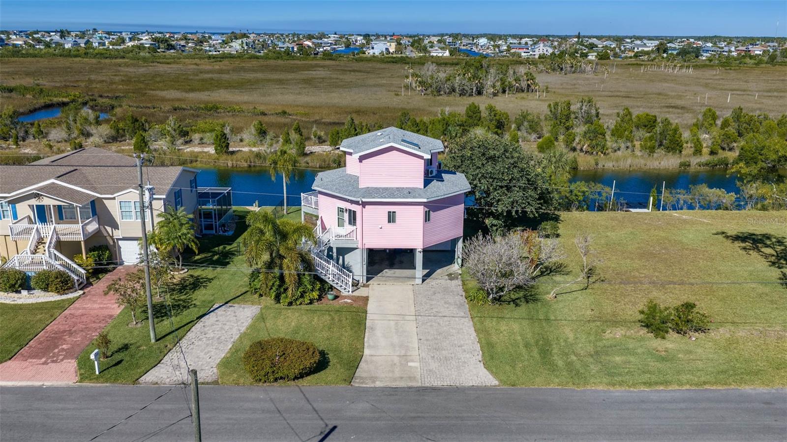 HERNANDO BEACH - Residential